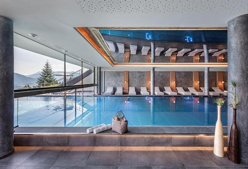 Отель Edelweiss