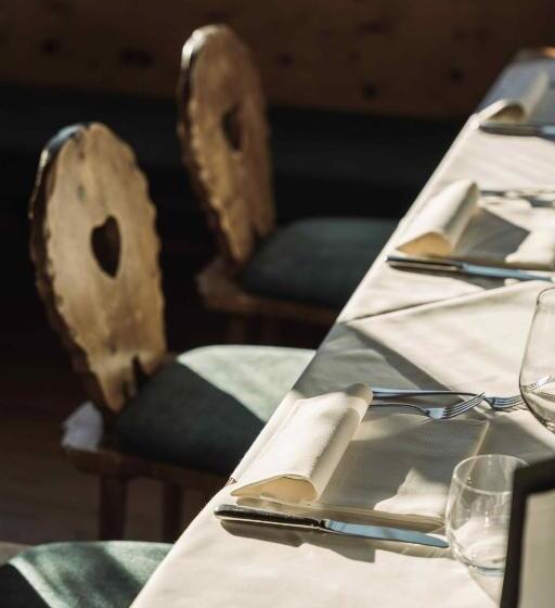 هتل Gasthof Kohlern 1130 M