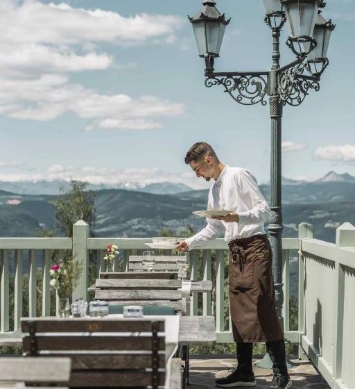 هتل Gasthof Kohlern 1130 M