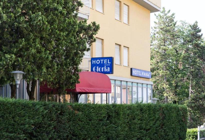 Отель Gloria