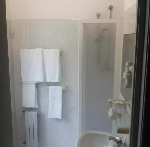 Hotelli Ideal