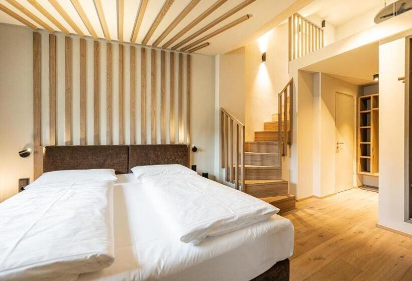 Отель Loewe Dolomites