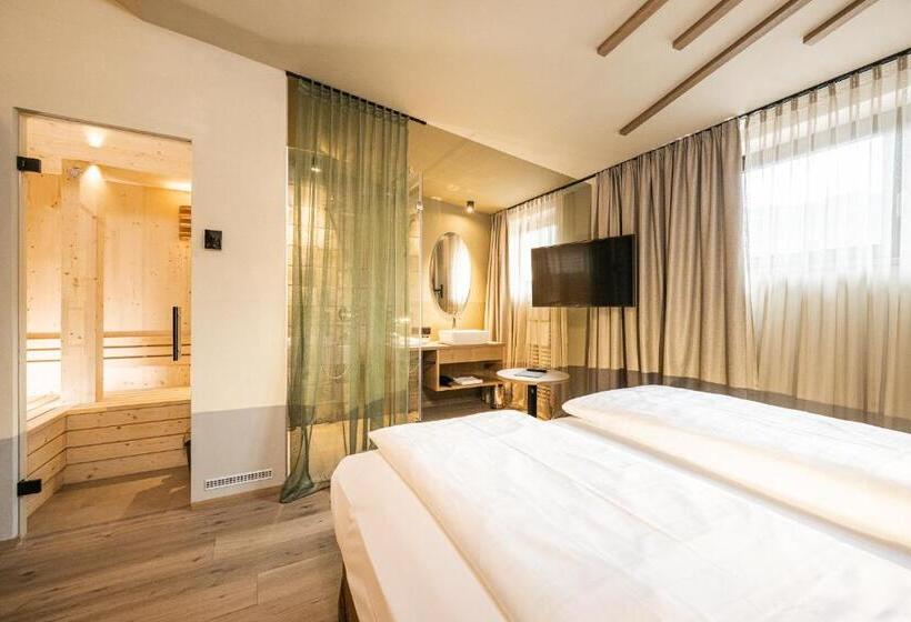 Отель Loewe Dolomites