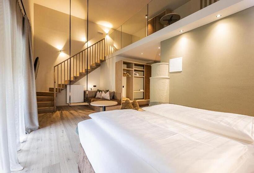 Отель Loewe Dolomites