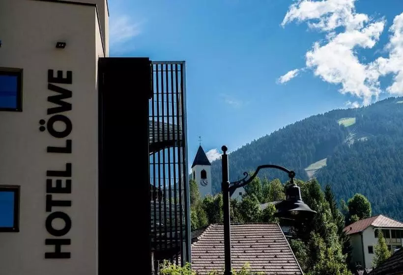 ホテル Loewe Dolomites