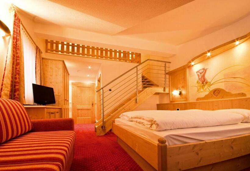 Отель Loewe Dolomites