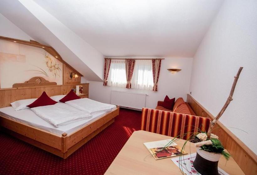 Отель Loewe Dolomites