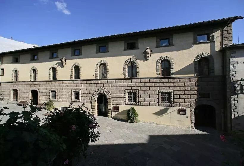 Hotelli Palazzo Squarcialupi