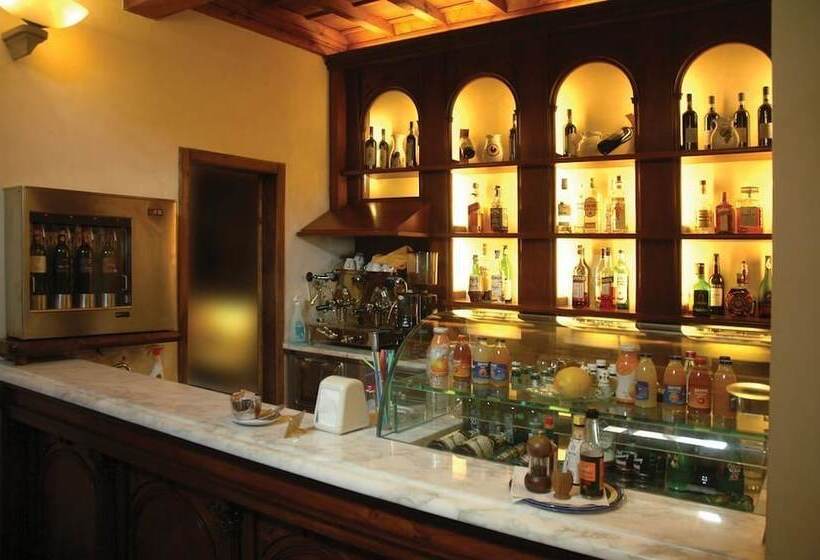 בית מלון כפרי Palazzo Squarcialupi