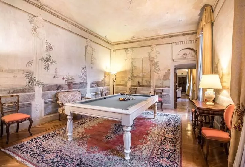 Hotelli Palazzo Squarcialupi