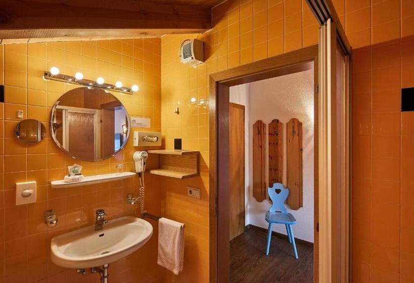 בית מלון כפרי Pensione Veneranda