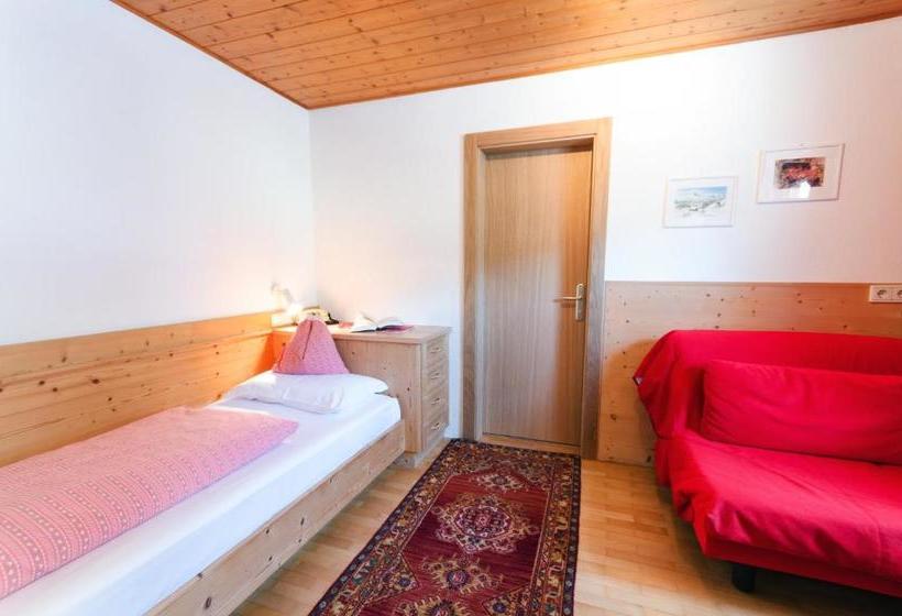 בית מלון כפרי Pensione Veneranda