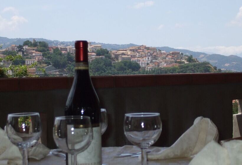 酒店 Ristorante Supersonik