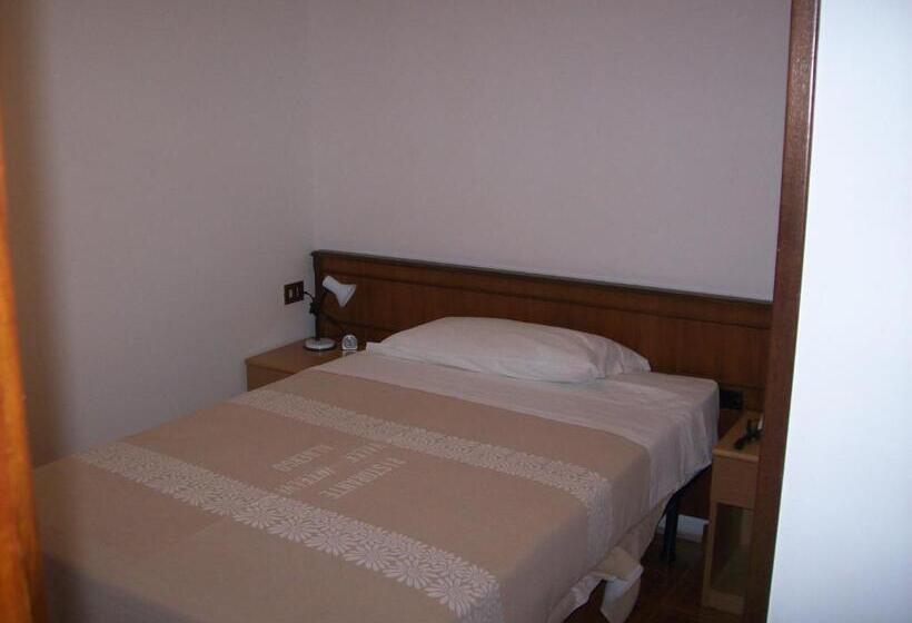 Отель Valle Intelvi