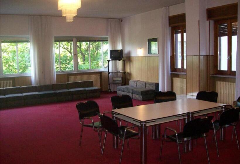 Отель Valle Intelvi