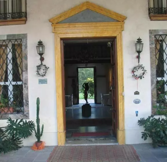 Hotelli Villa Carrer