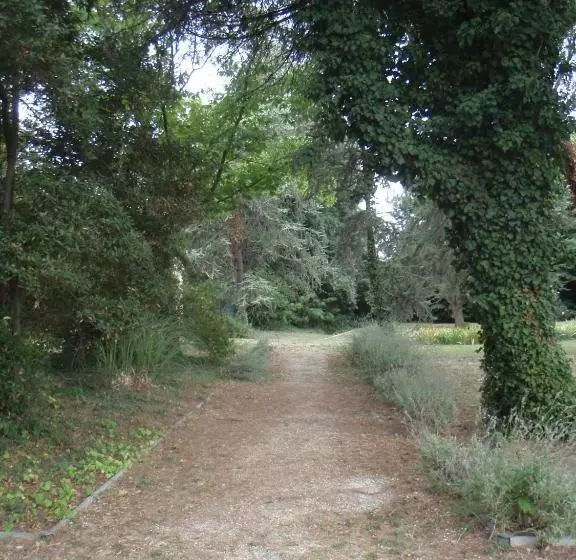 Hotelli Villa Carrer