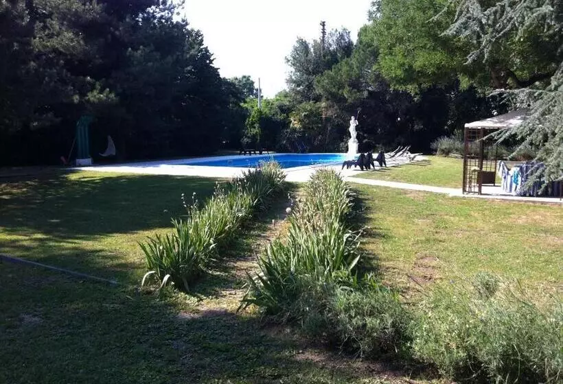 Hotelli Villa Carrer
