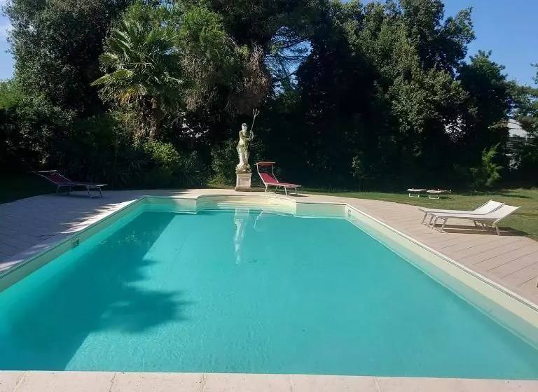 Hotelli Villa Carrer