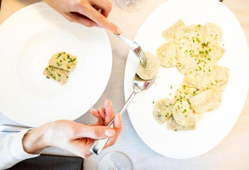 Panorama Hotel Flora