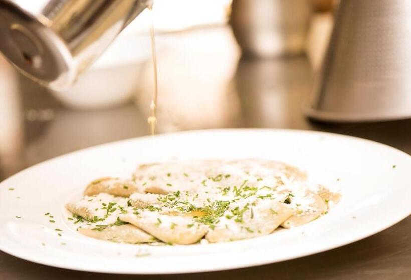 Panorama Hotel Flora