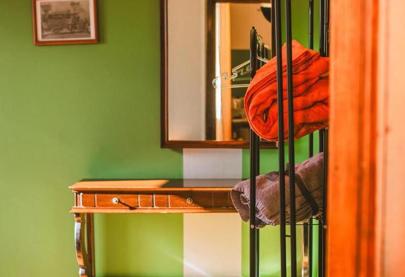 مبيت وإفطار Sassari Le Mura Antiche Rooms