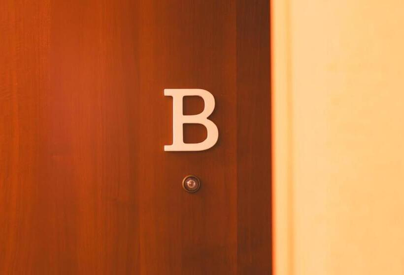 مبيت وإفطار Sassari Le Mura Antiche Rooms