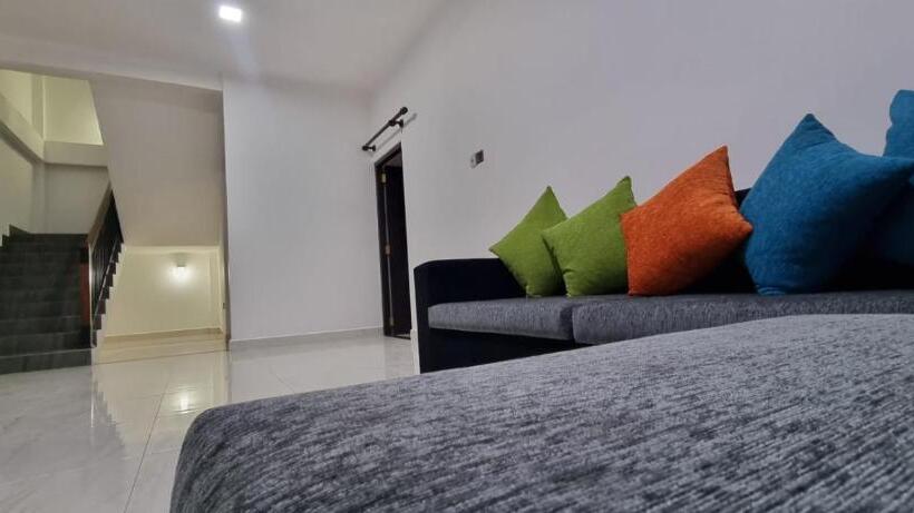 مبيت وإفطار The Glory Villa Transit