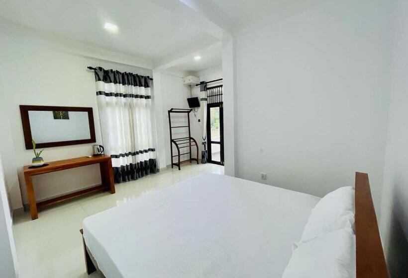 مبيت وإفطار The Glory Villa Transit