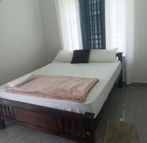 Hotel Whitefort Family Rooms With Balcony Serviced Villa