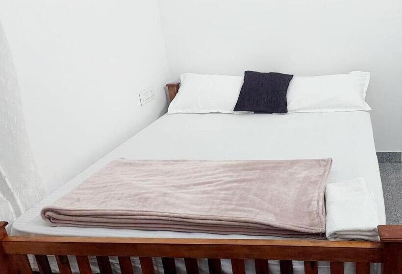 Hotel Whitefort Family Rooms With Balcony Serviced Villa