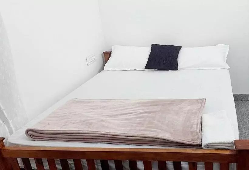 Hotelli Whitefort Family Rooms With Balcony Serviced Villa