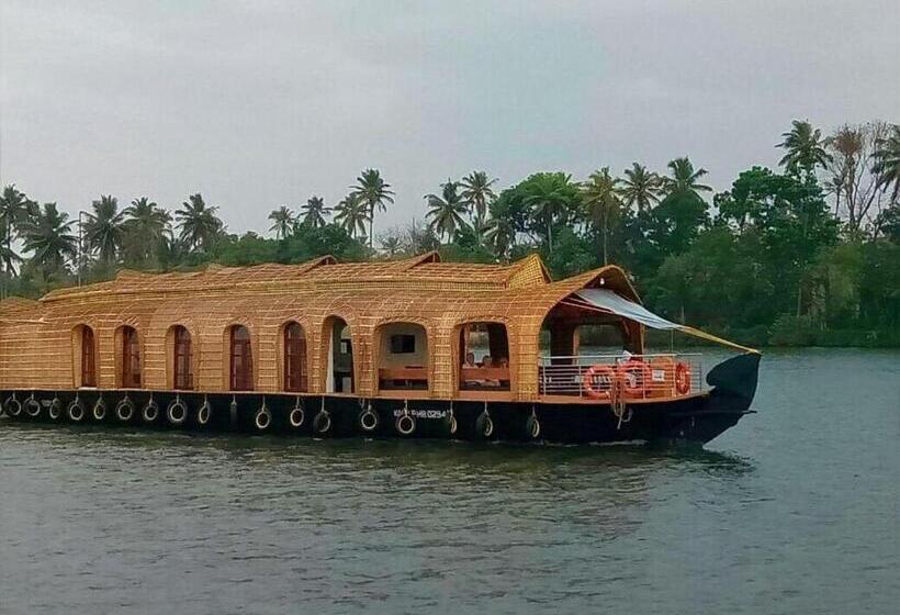 Hotel Whitefort Family Rooms With Balcony Serviced Villa