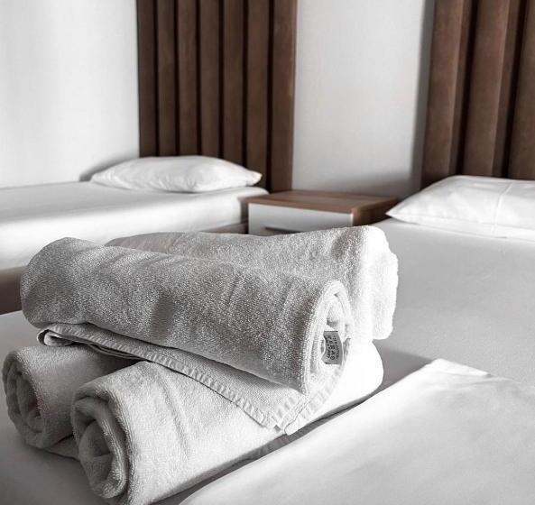 هتل Aromë Natyre By Alarafarm