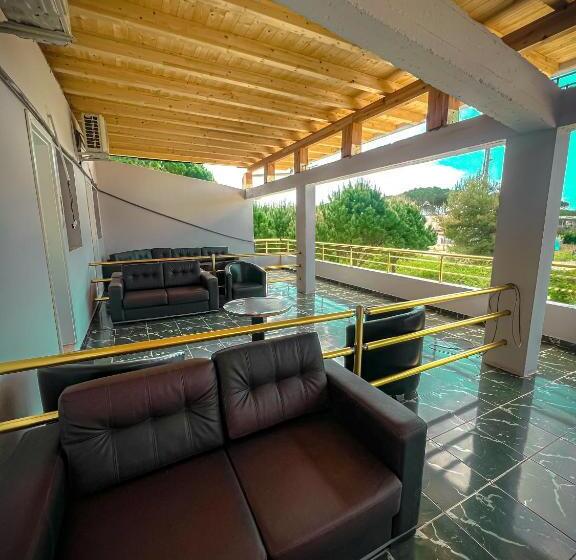 هتل Aromë Natyre By Alarafarm