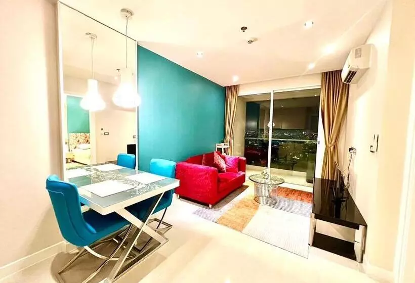 Hotelli Grande Caribbean Pattaya