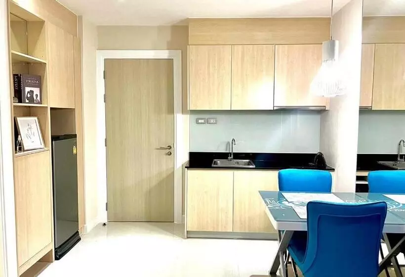 Hotelli Grande Caribbean Pattaya