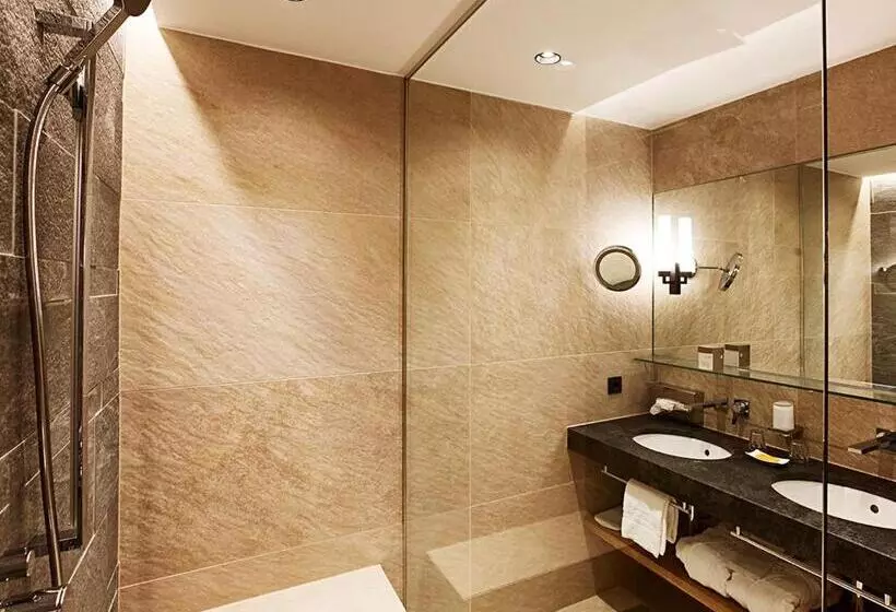 ホテル Hochschober