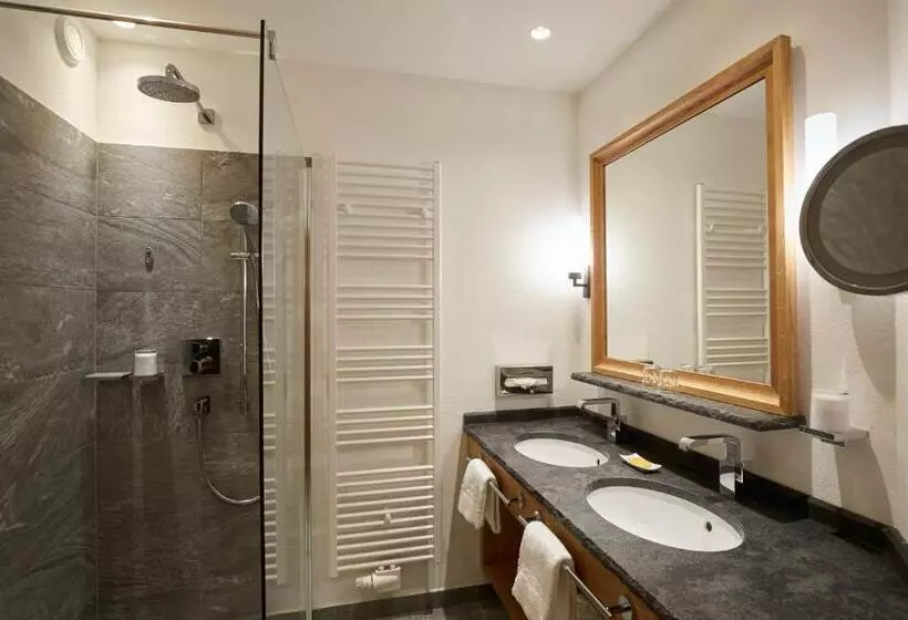 ホテル Hochschober