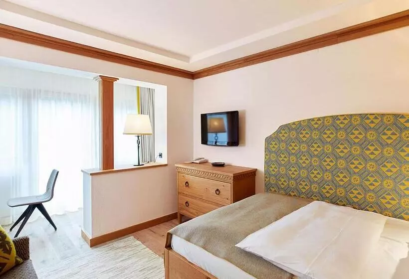 ホテル Hochschober