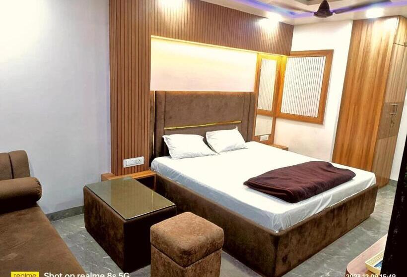 Hotel Neelkanth , Bhopal