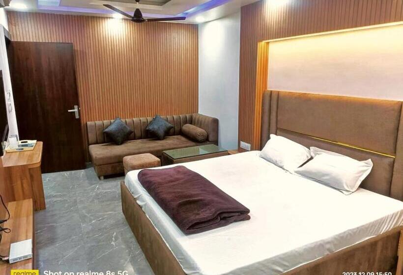 Hotel Neelkanth , Bhopal