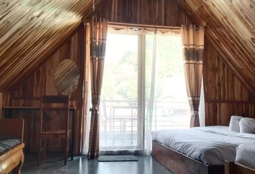 ペンション Amphai Guest House