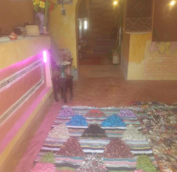 بنسيون Dar Adiafa Dar Asalam