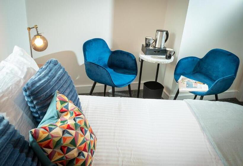 펜션 Kings Arms Suites   Deluxe Room   En Suite   Self Check In