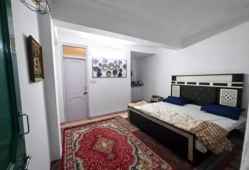 Vibe Hostel