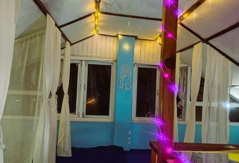 Vibe Hostel