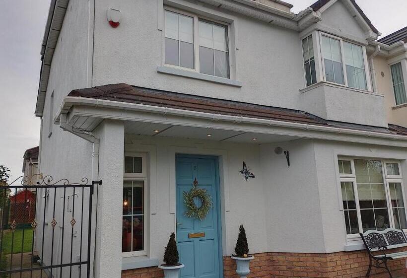 تختخواب و صبحانه El Roi Guesthouse