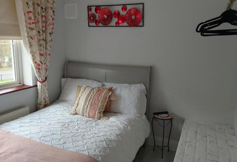 تختخواب و صبحانه El Roi Guesthouse