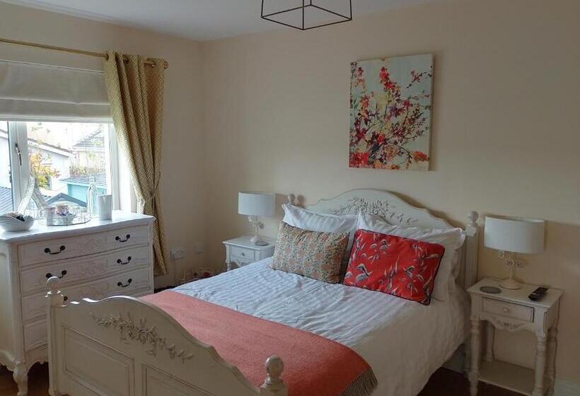 تختخواب و صبحانه El Roi Guesthouse